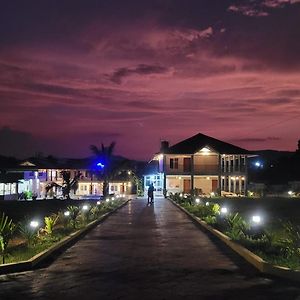 Rangi Taranga Resort